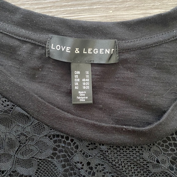 Lace detail t-shirt - Picture 3 of 3